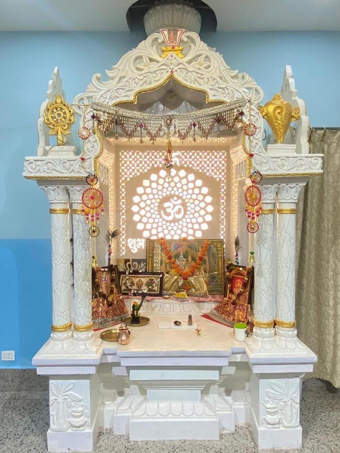Chanduka Palace Пури Екстериор снимка
