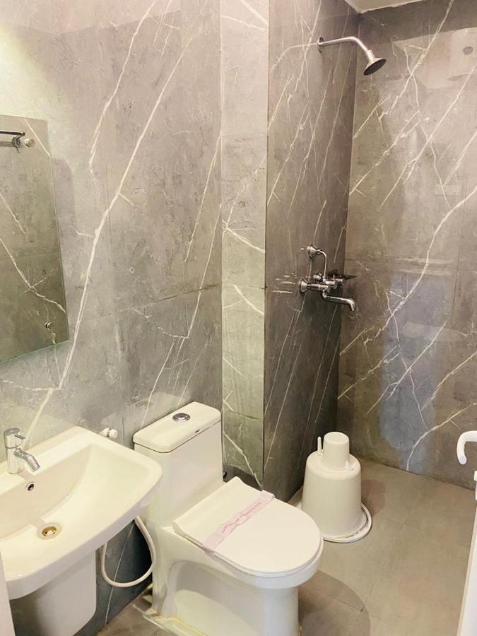 Chanduka Palace Пури Екстериор снимка