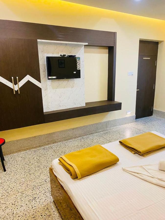 Chanduka Palace Пури Екстериор снимка